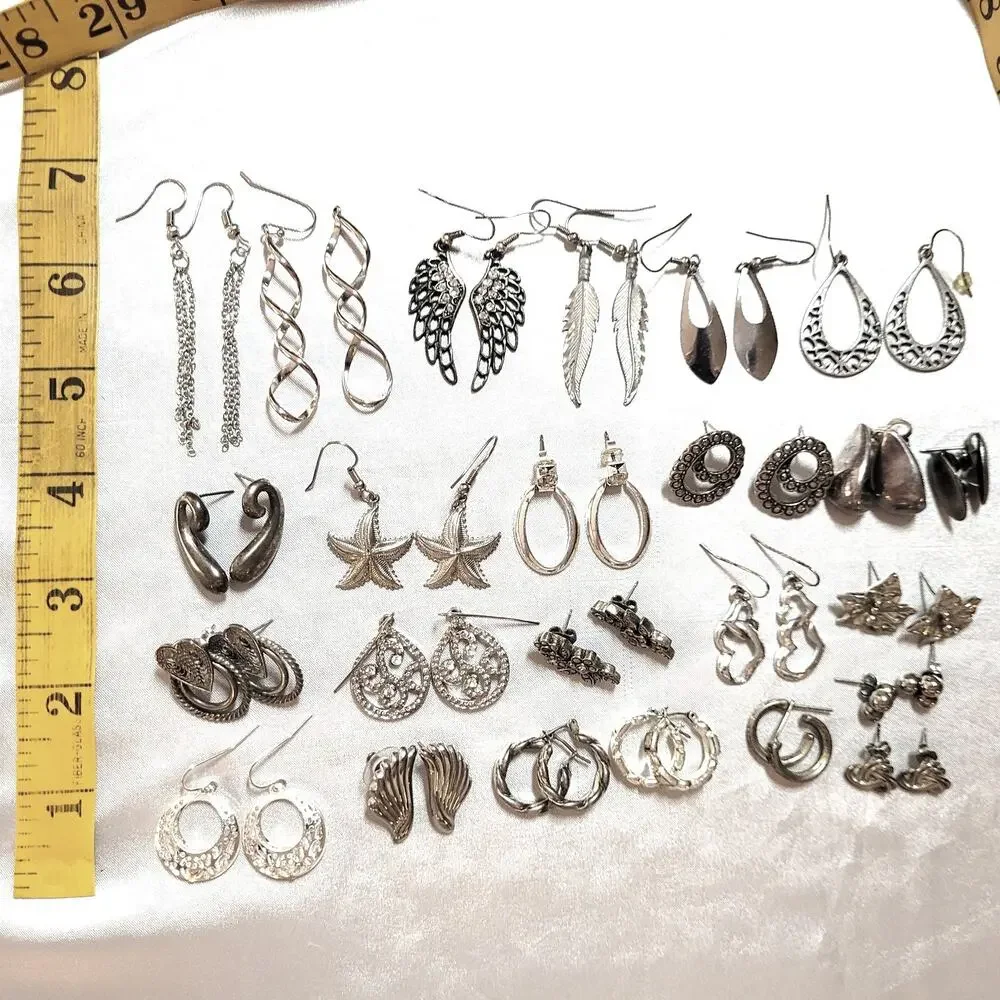 20+ Pc Vtg 2000s Y2K Silvertone Pierced Earrings Lot Mixed Styles Hoops Dangles